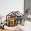 Robotime DIY House con Muebles – Sala de Estudio & Café